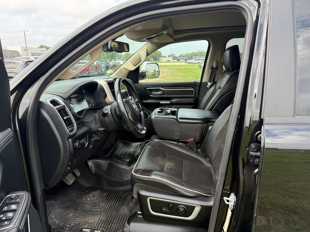 2020 Ram 1500 Laramie photo 3
