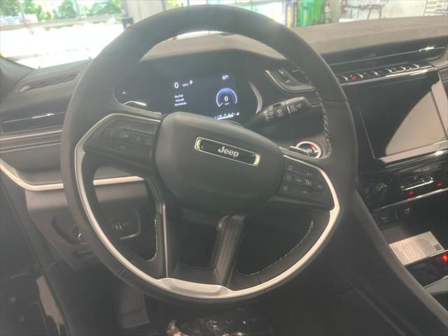 2025 Jeep Grand Cherokee Altitude X photo 15