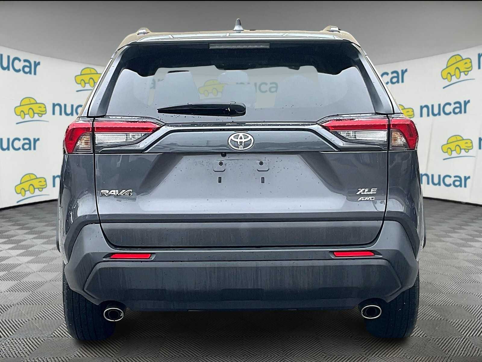 2024 Toyota RAV4 XLE photo 5