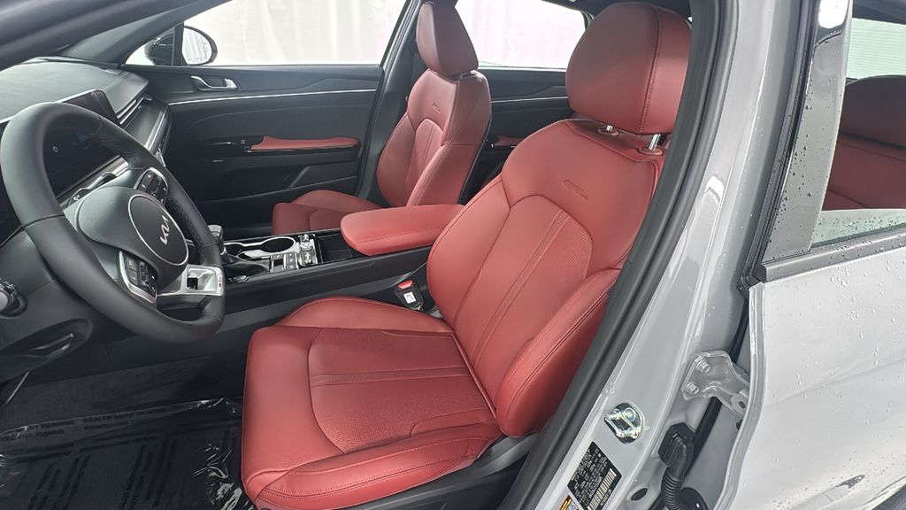 2026 Kia K5 GT-Line photo 10