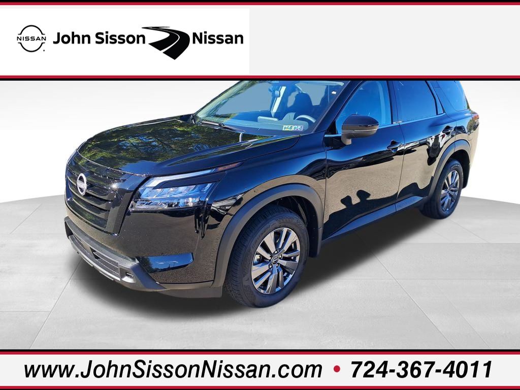 2025 Nissan Pathfinder SV's photo