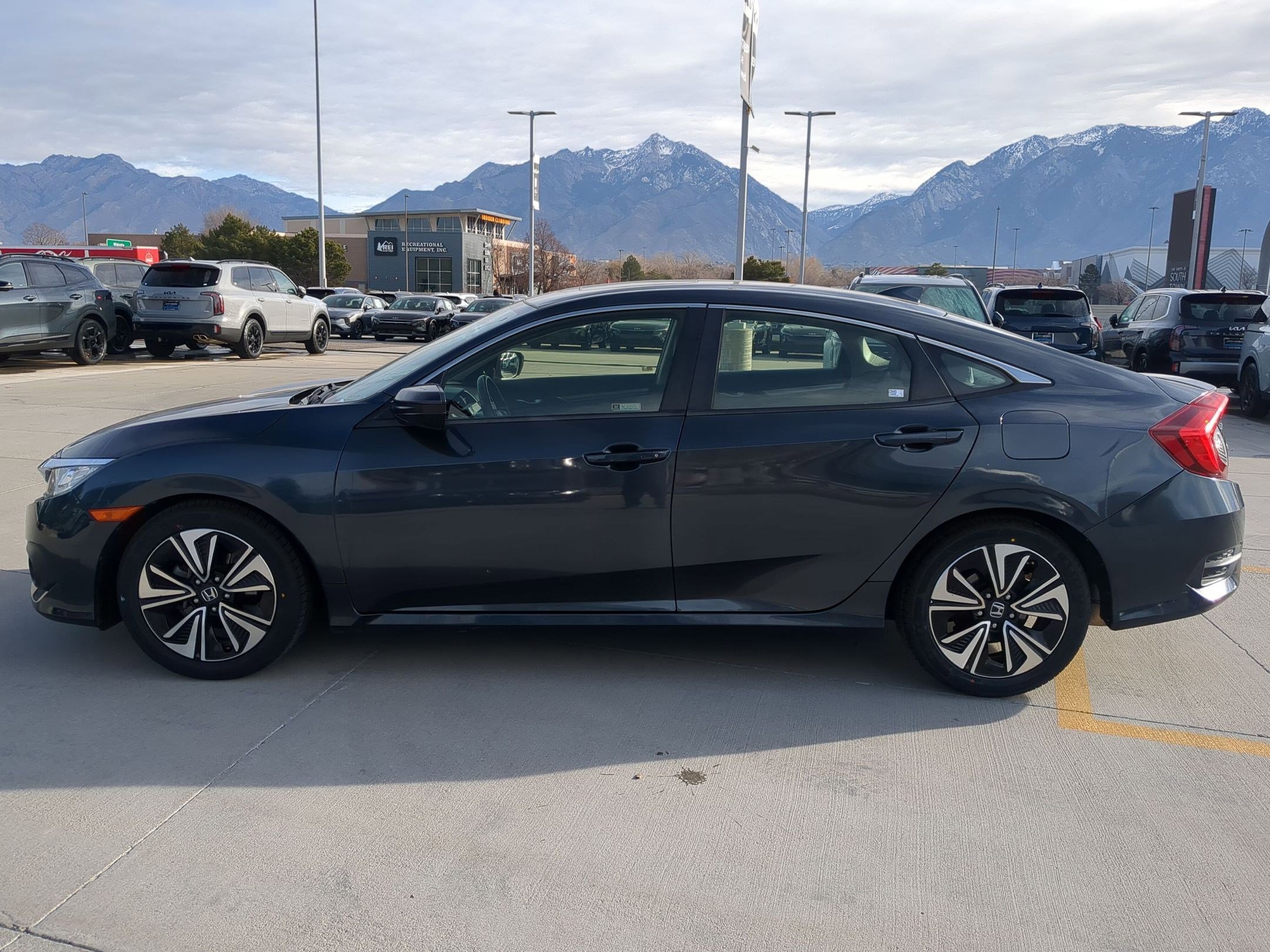 2018 Honda Civic EX-L photo 2