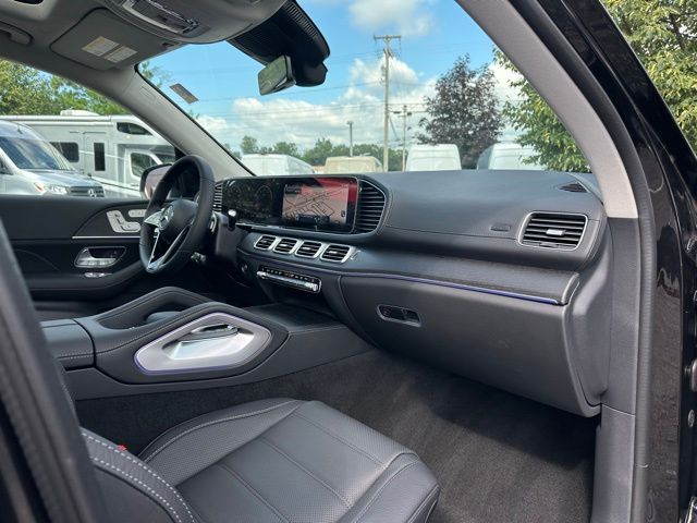 2025 Mercedes Benz GLS 450 4MATIC photo 22