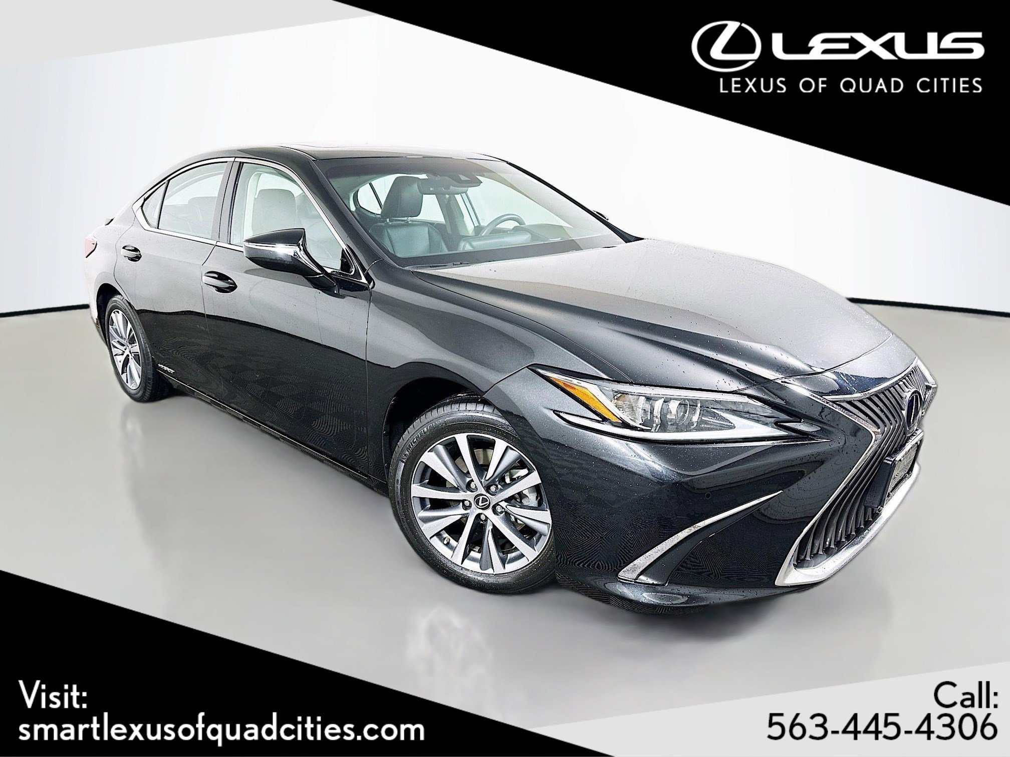 2021 Lexus ES Hybrid 300h's photo