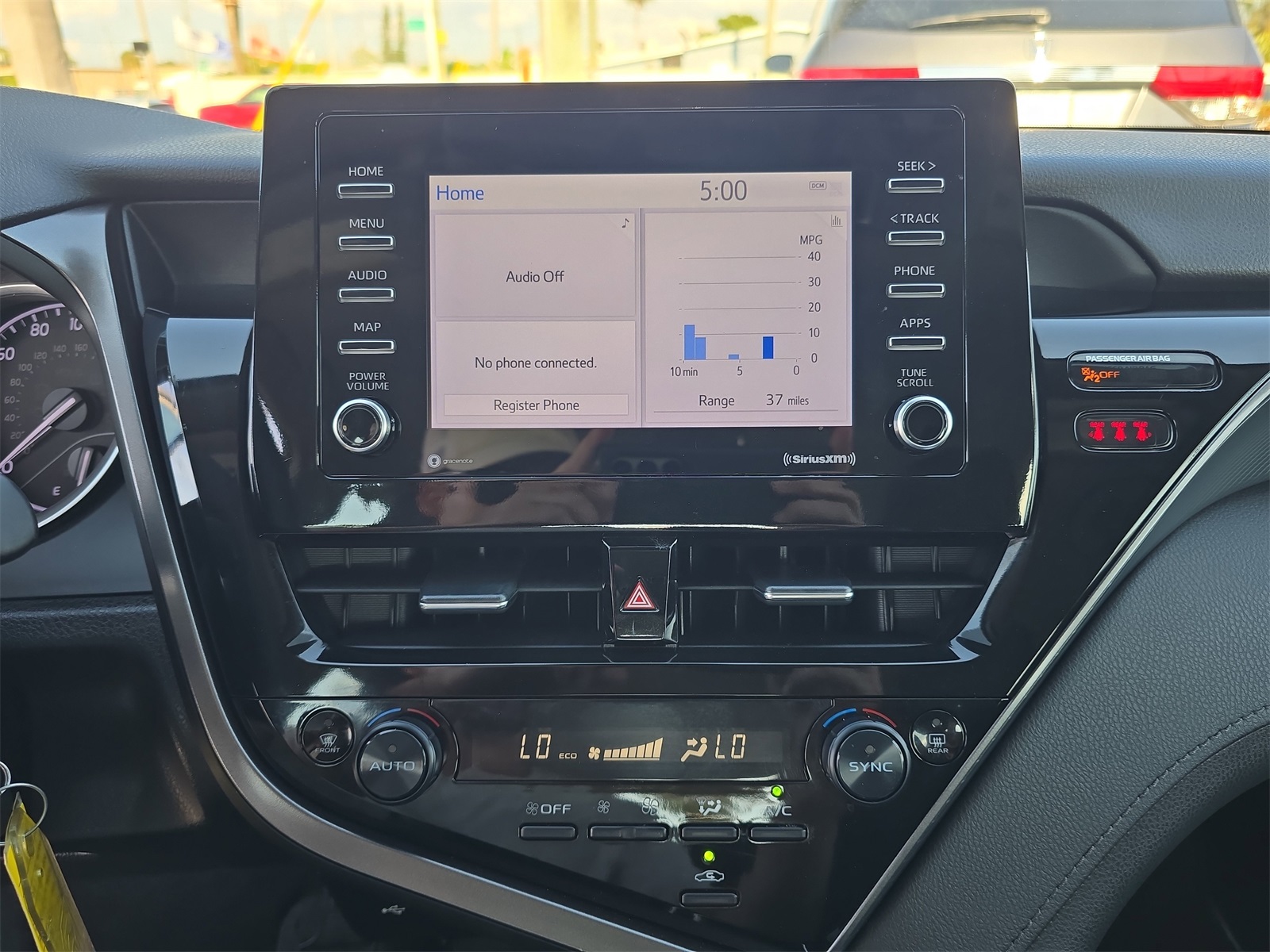 2023 Toyota Camry LE photo 19