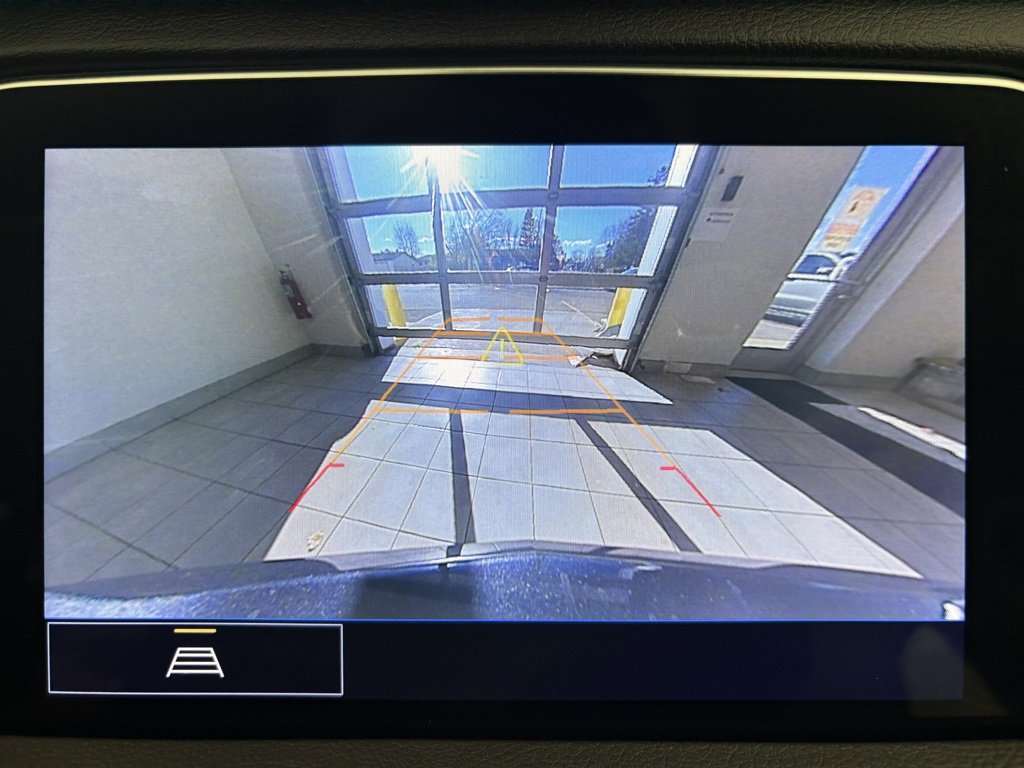 2022 Cadillac XT4 Luxury photo 3