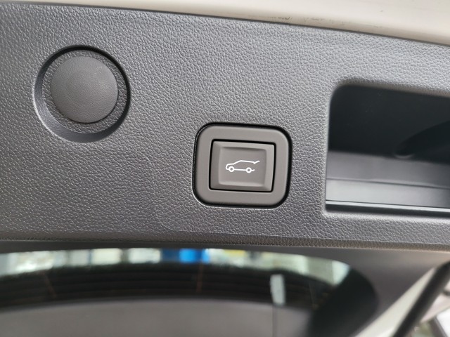 2026 Chevrolet Equinox LT photo 3