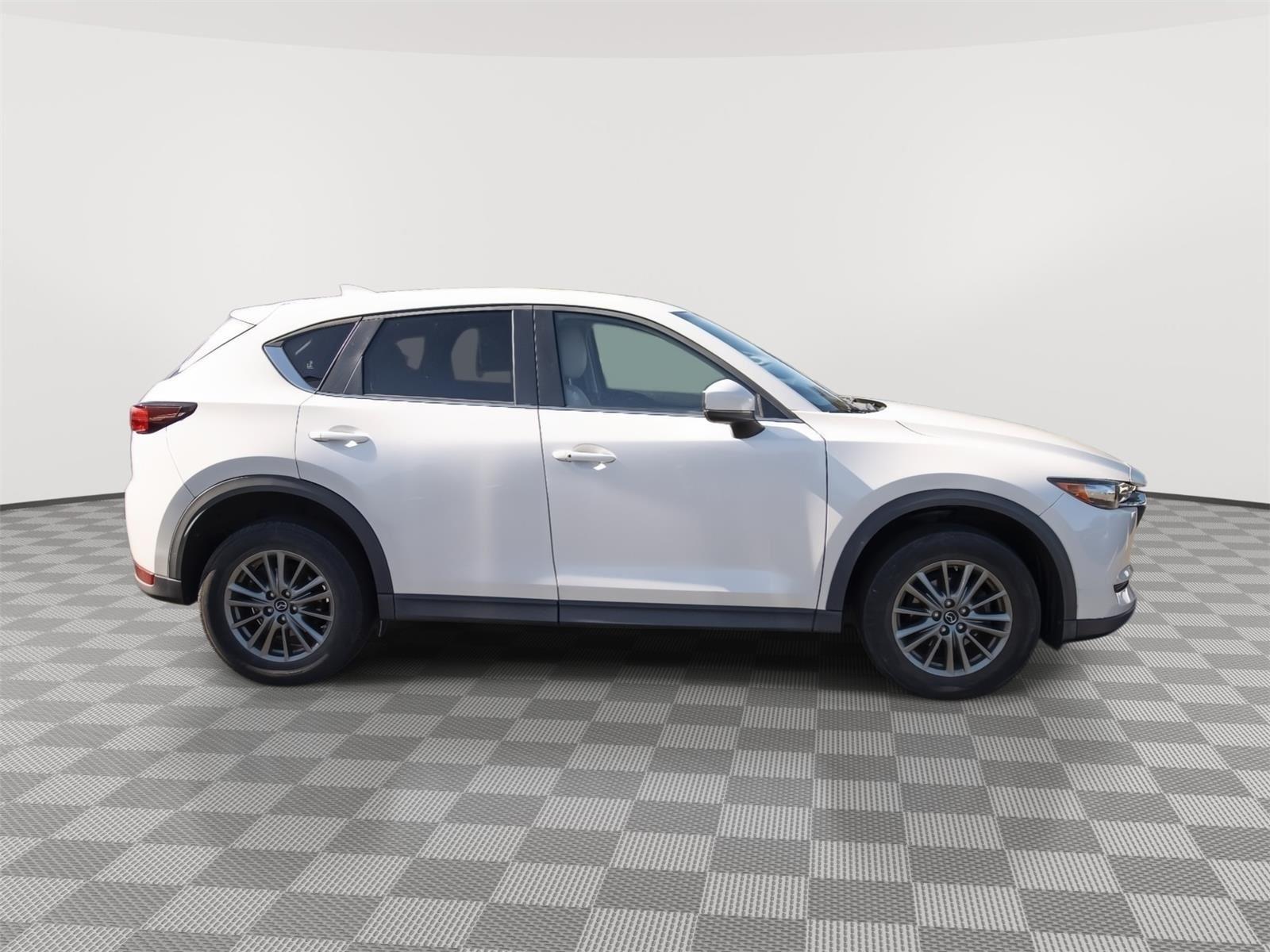 2017 Mazda CX-5 Touring Preferred photo 19