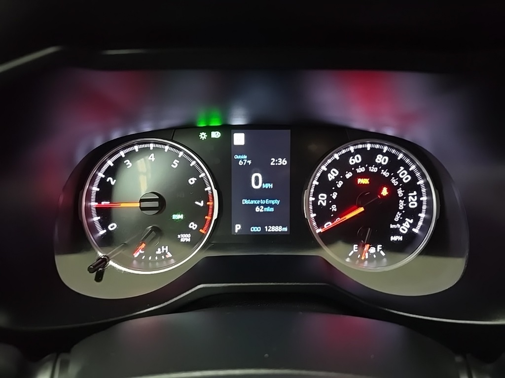 2022 Toyota RAV4 XLE photo 22