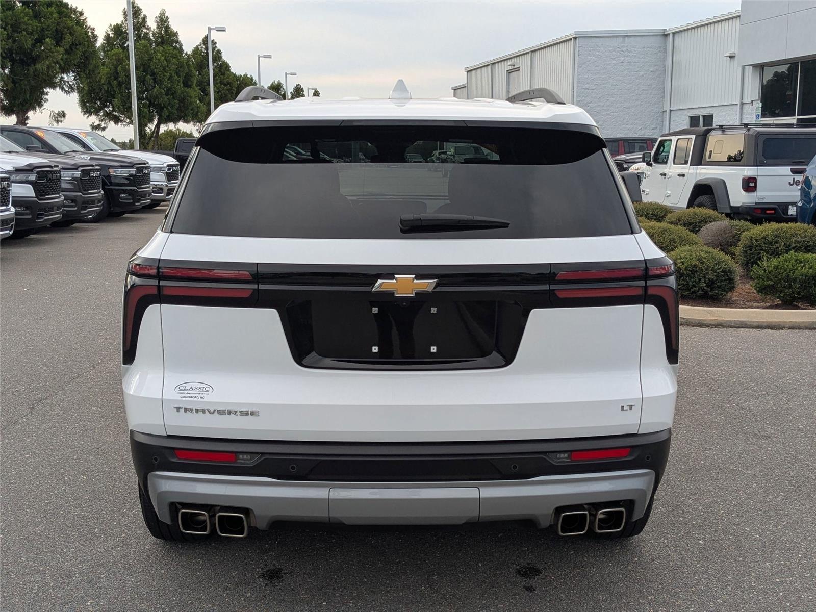2024 Chevrolet Traverse 1LT photo 5