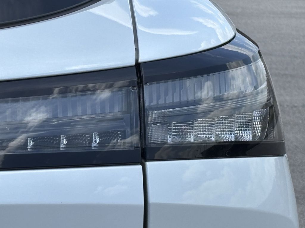 2025 Nissan Murano SL photo 4