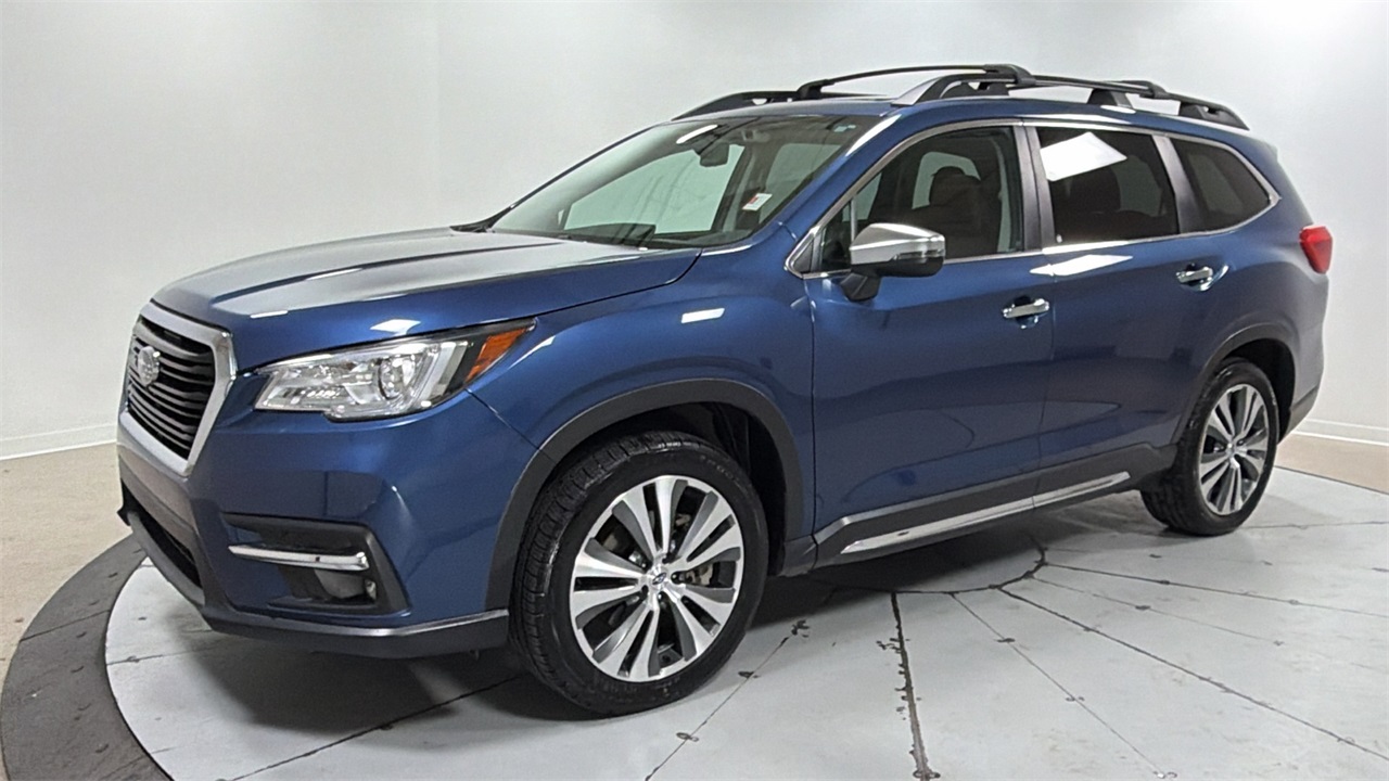 2019 Subaru Ascent Touring's photo
