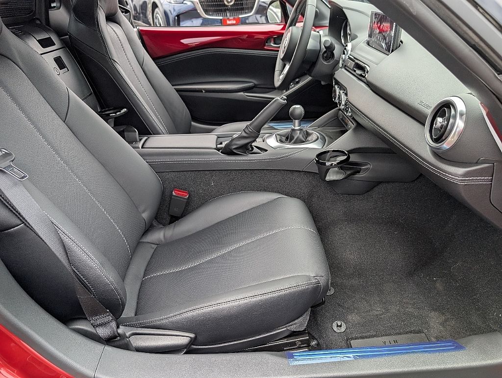2025 Mazda MX-5 Miata Miata Grand Touring photo 16