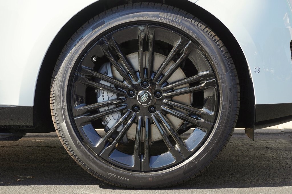 2025 LAND ROVER RANGE ROVER - Image 8