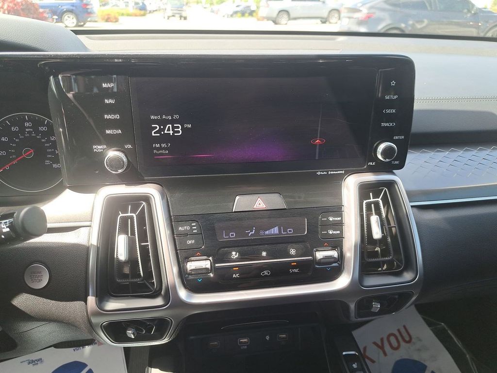 2023 Kia Sorento S photo 17