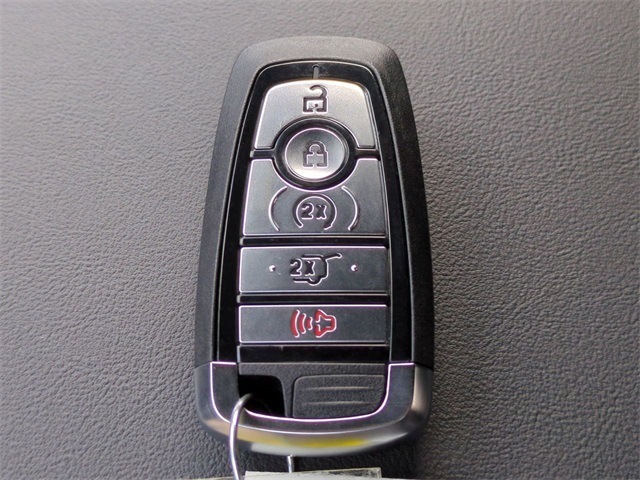 2025 Ford Explorer ST-Line photo 25