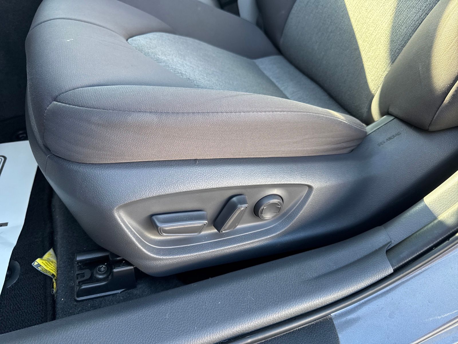 2019 Toyota Camry LE photo 20