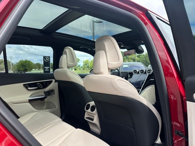 2026 Mercedes Benz GLC 300 4MATIC photo 21