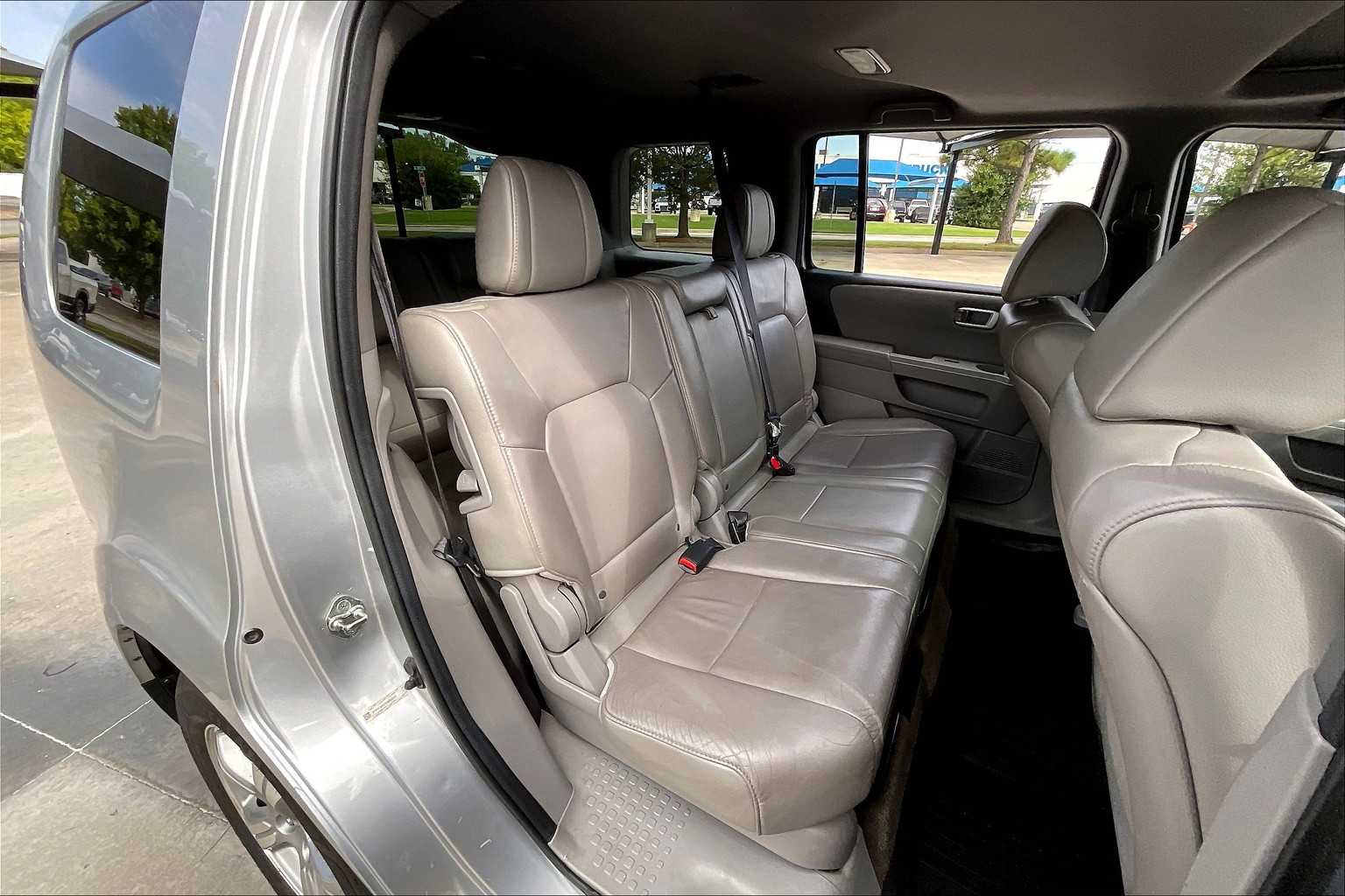 2014 Honda Pilot EX-L photo 17