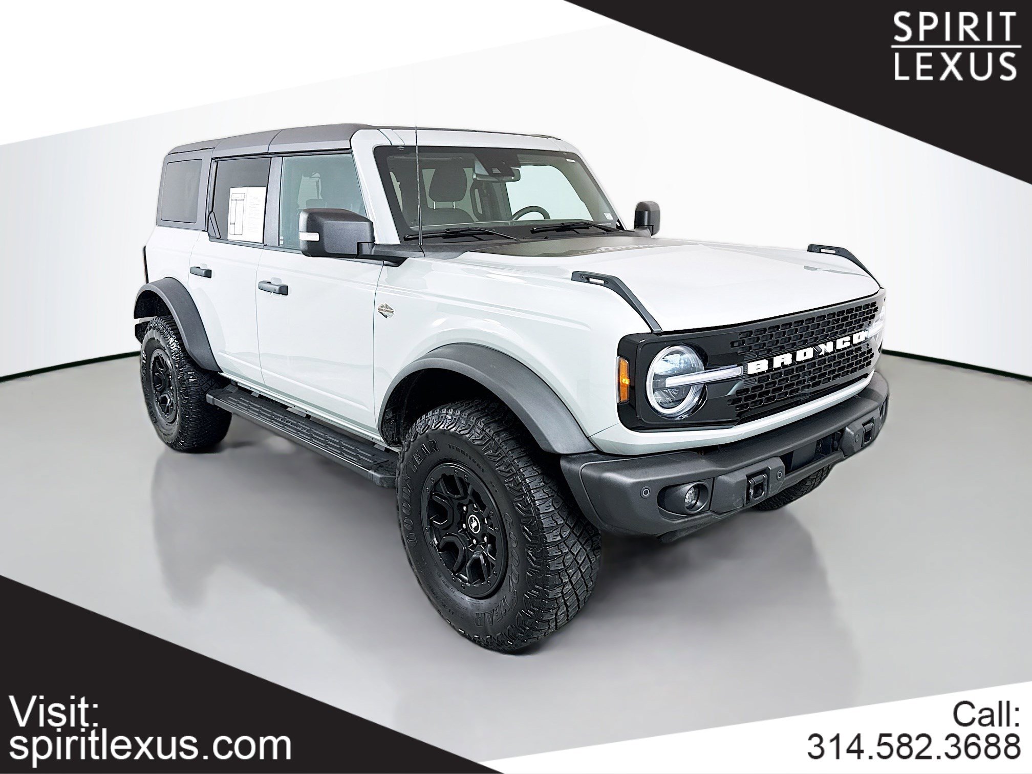 2023 Ford Bronco 4-Door Wildtrak's photo