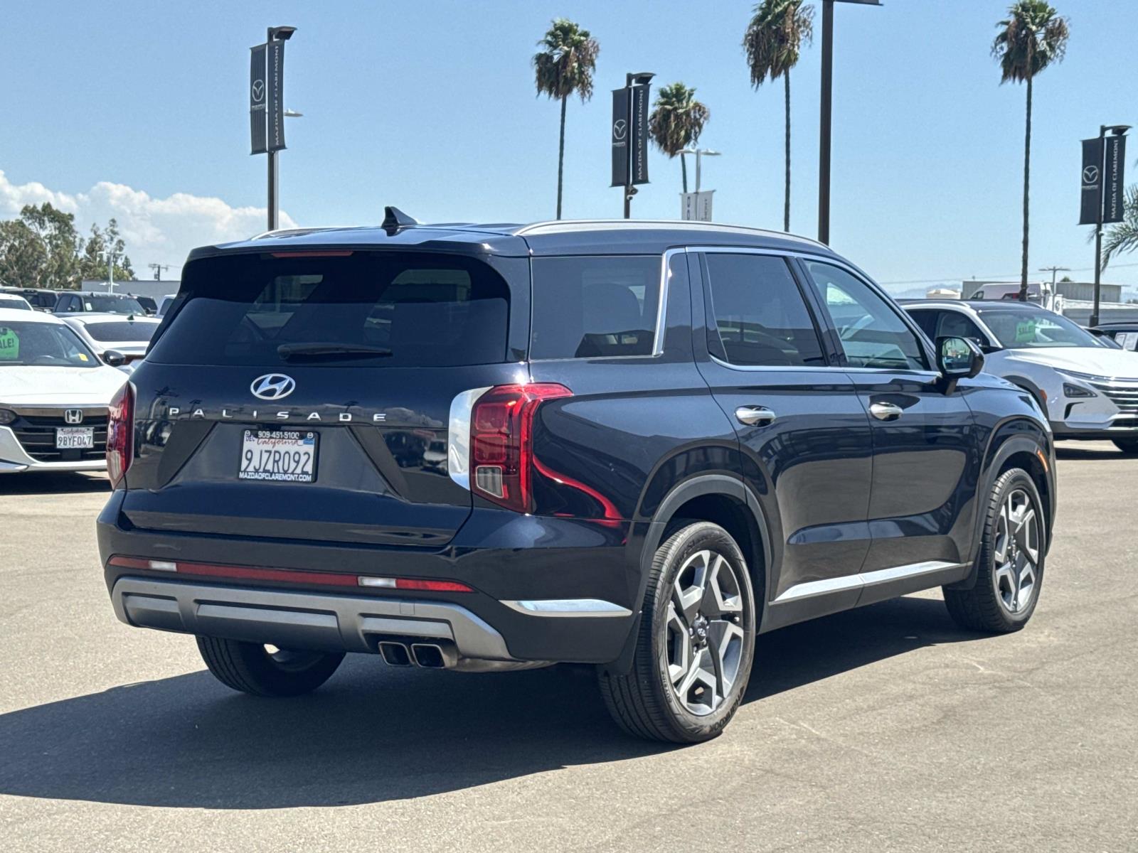 2024 Hyundai Palisade Limited photo 4