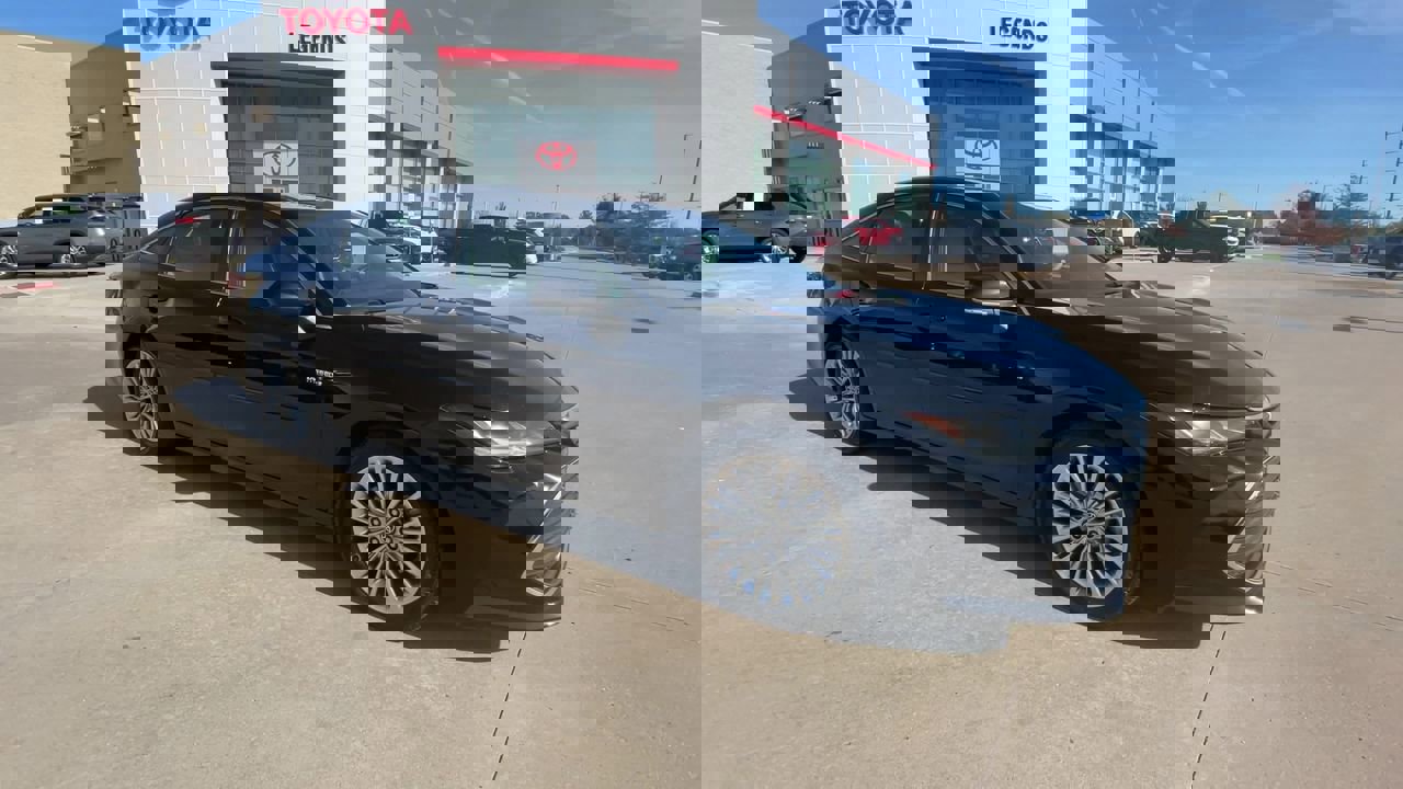 Used 2020 Toyota Avalon Limited with VIN 4T1C21FB8LU012962 for sale in Kansas City