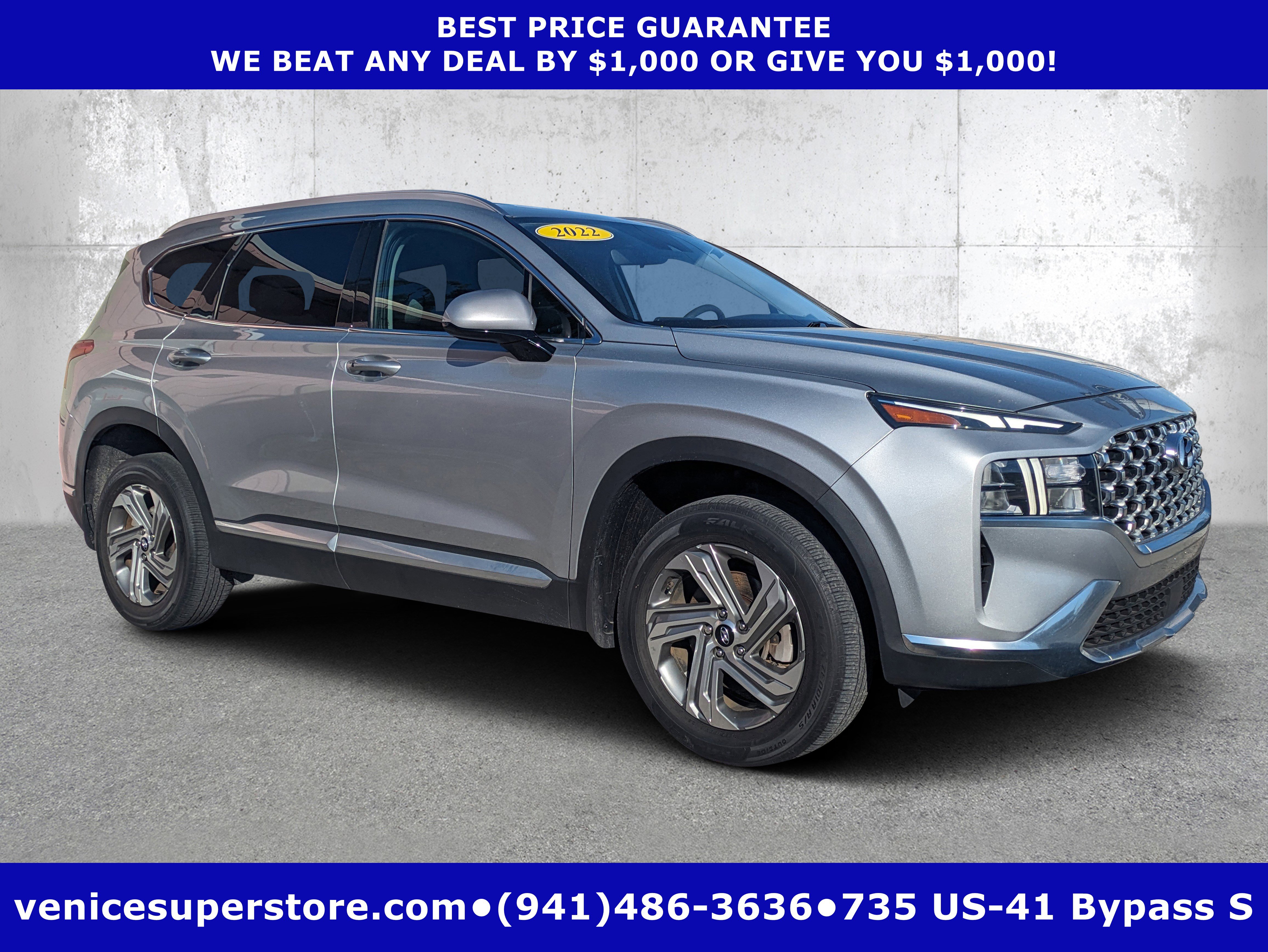 2022 Hyundai Santa Fe SEL's photo