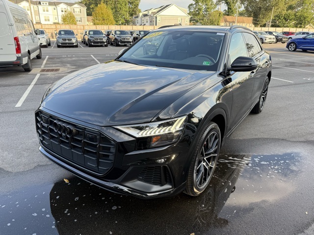 2023 Audi Q8 55 Premium Plus photo 3