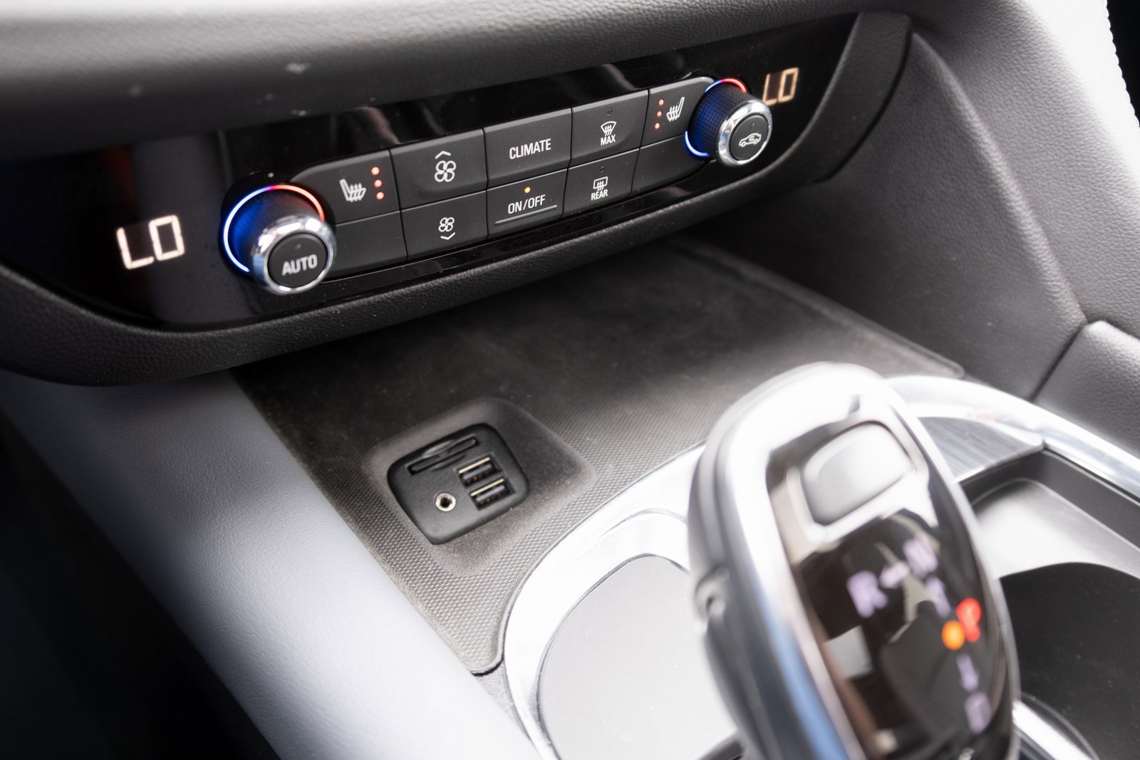 2021 Buick Enclave Essence photo 4