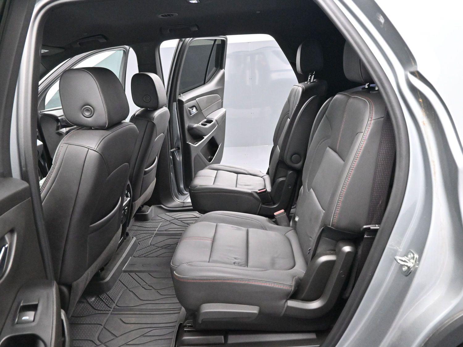 2023 Chevrolet Traverse RS photo 22