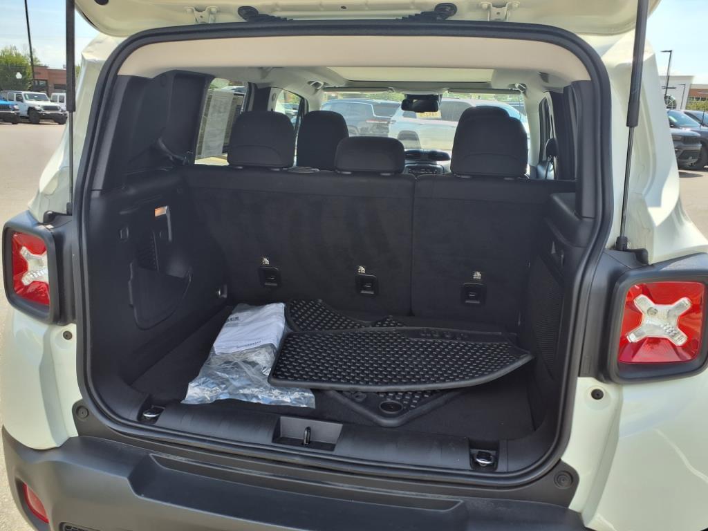 2023 Jeep Renegade Altitude photo 2