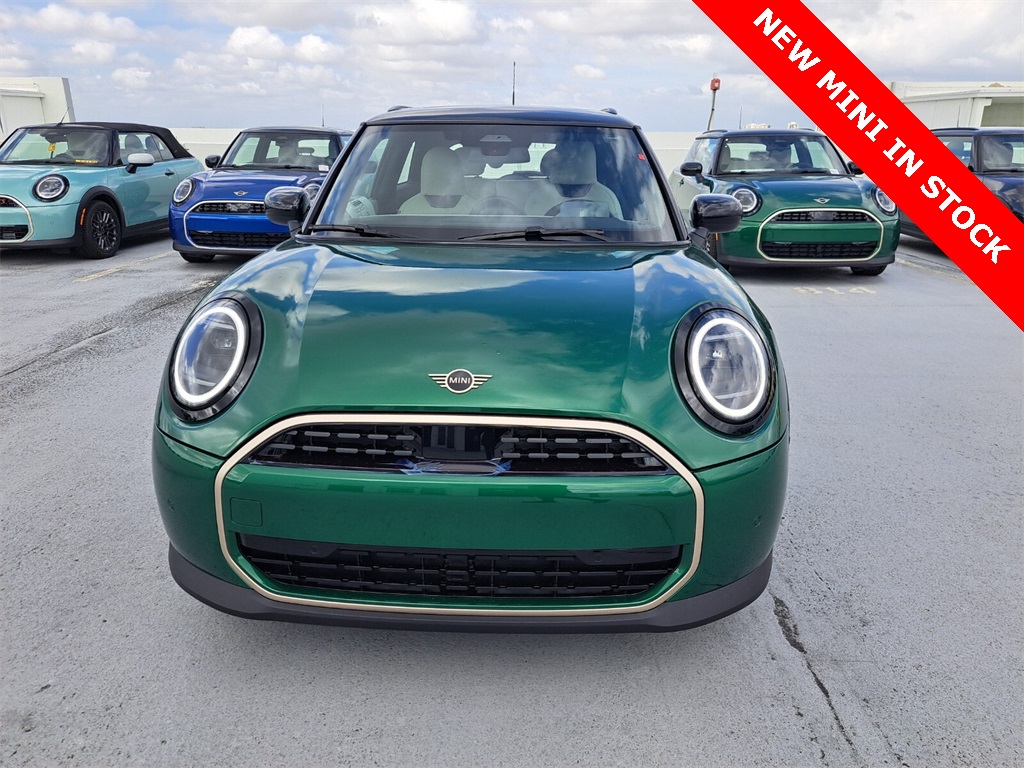 2025 Mini Cooper 2 Door Hardtop Signature photo 8