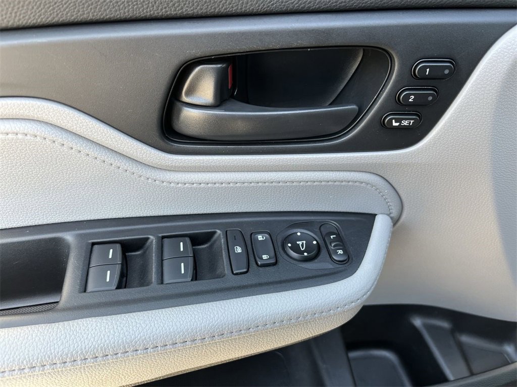2019 Honda Odyssey EX-L photo 4