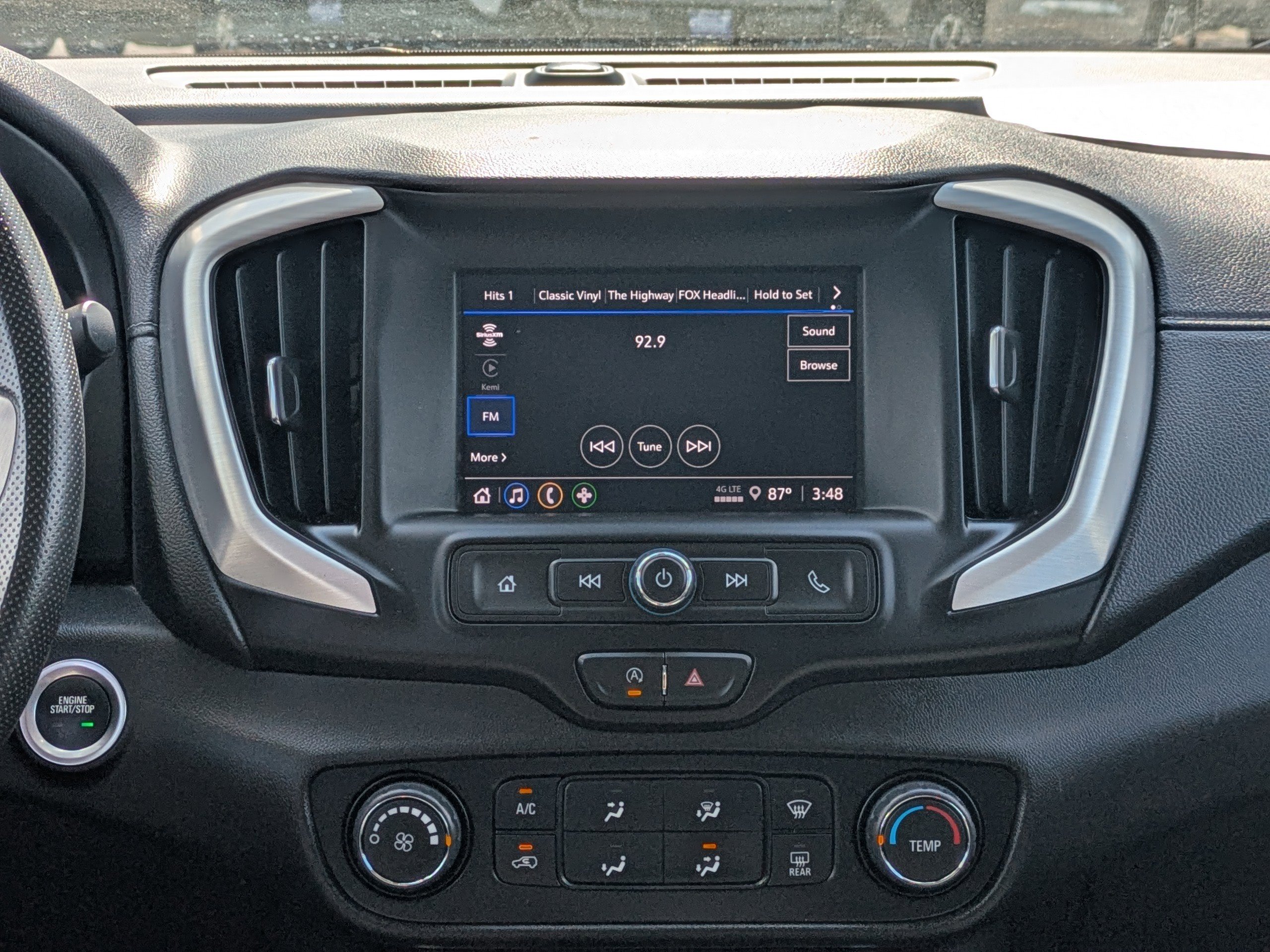2024 Gmc Terrain SLE photo 14