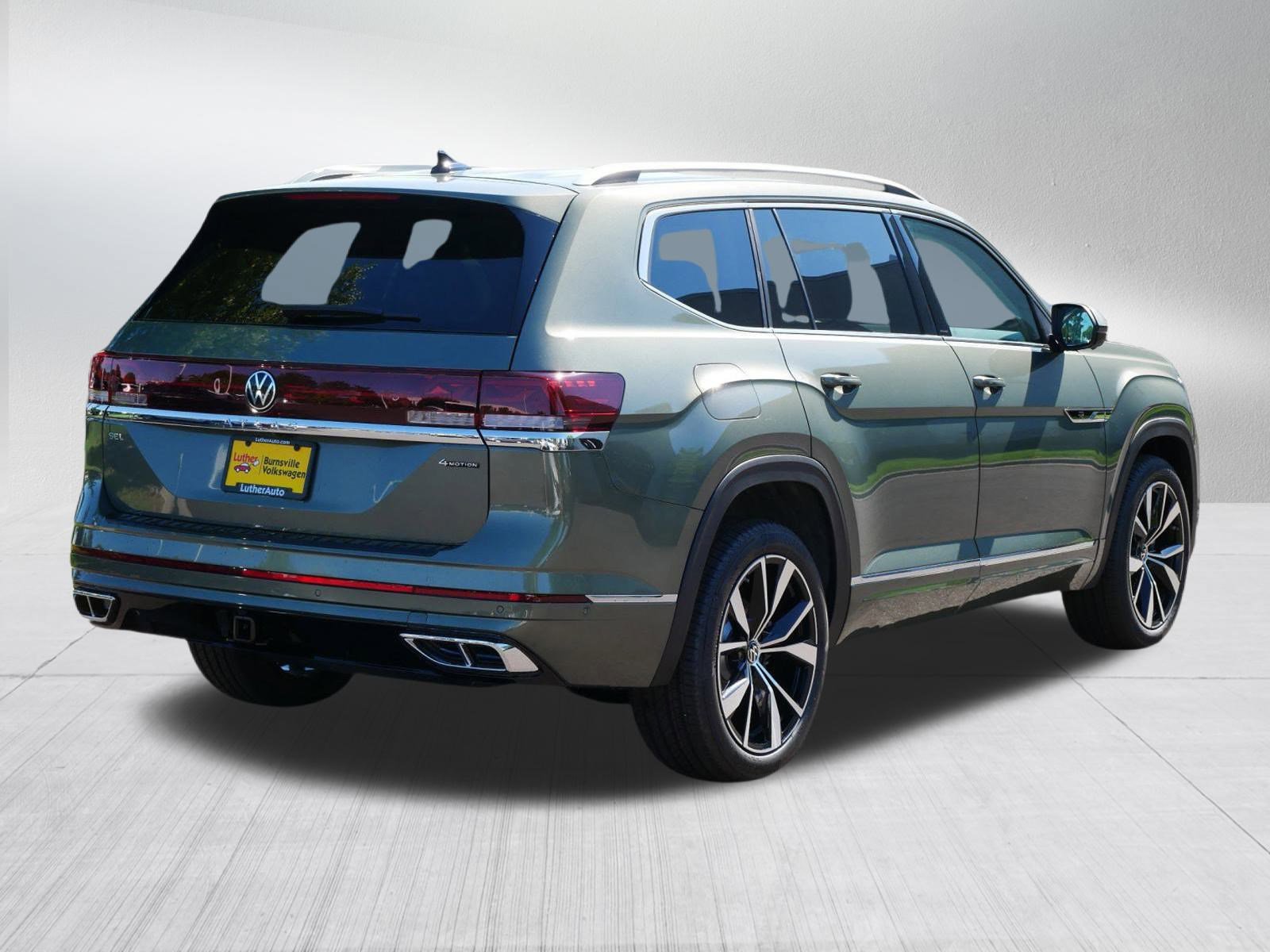 2026 Volkswagen Atlas SEL Premium R-Line photo 4