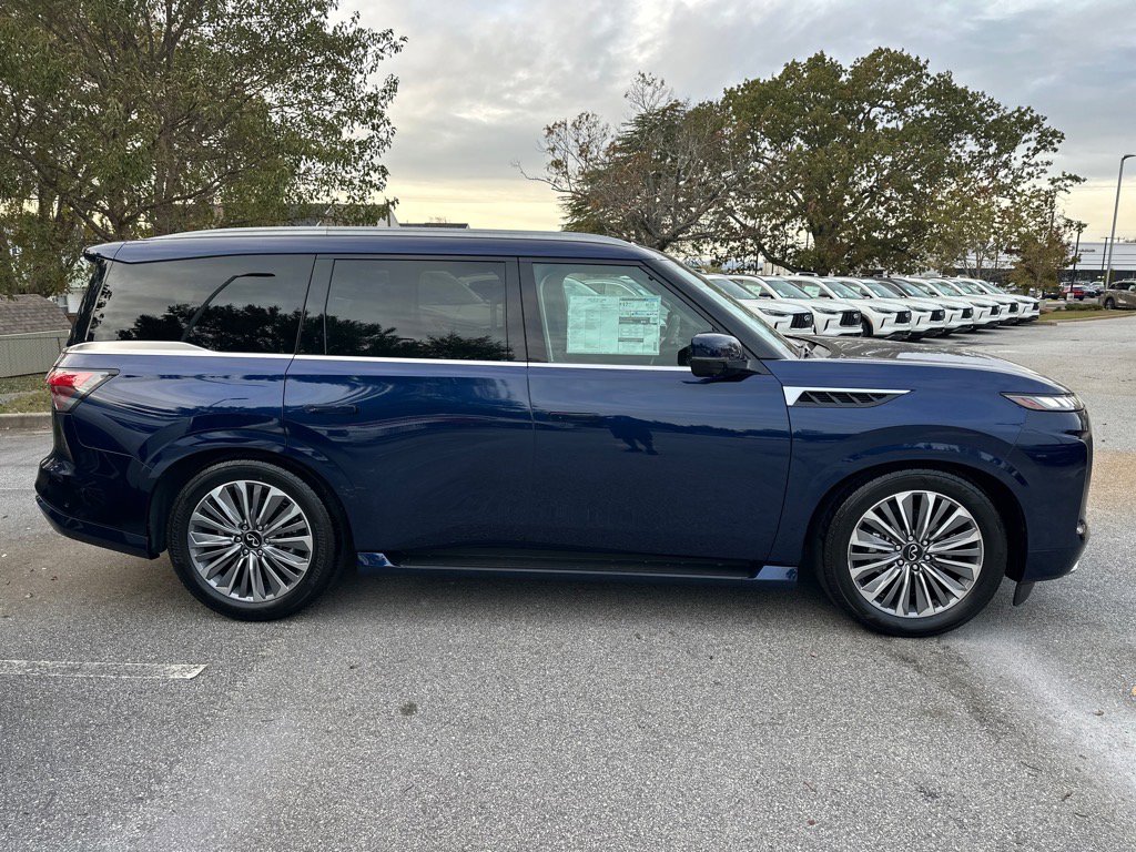2025 Infiniti QX80 Sensory photo 2