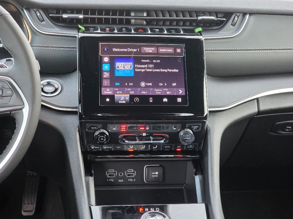 2025 Jeep Grand Cherokee Altitude X photo 3