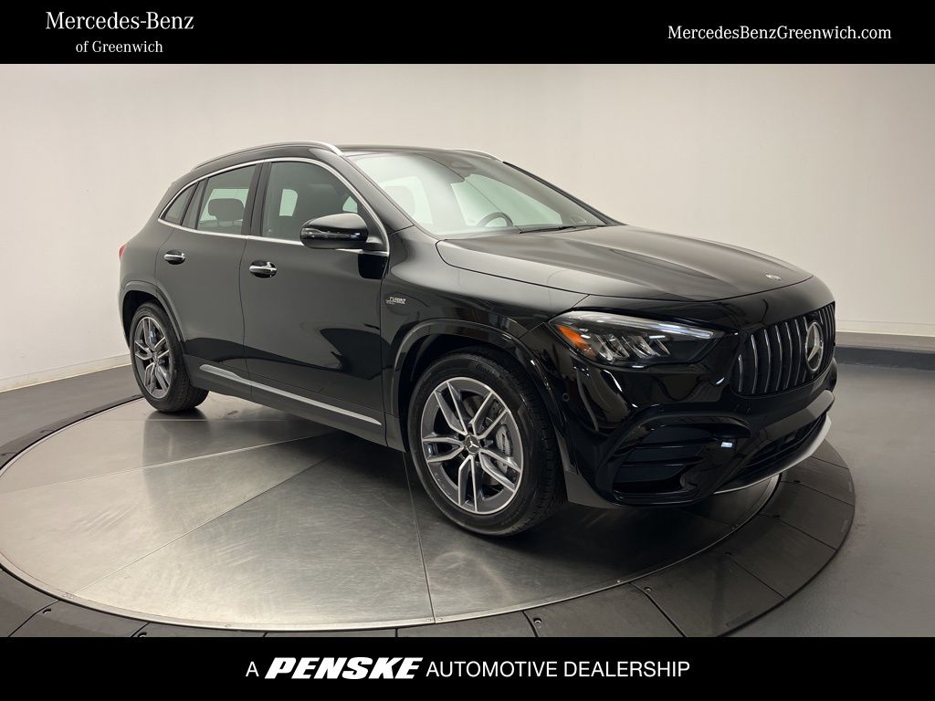 2026 Mercedes-Benz GLA AMG GLA 35's photo