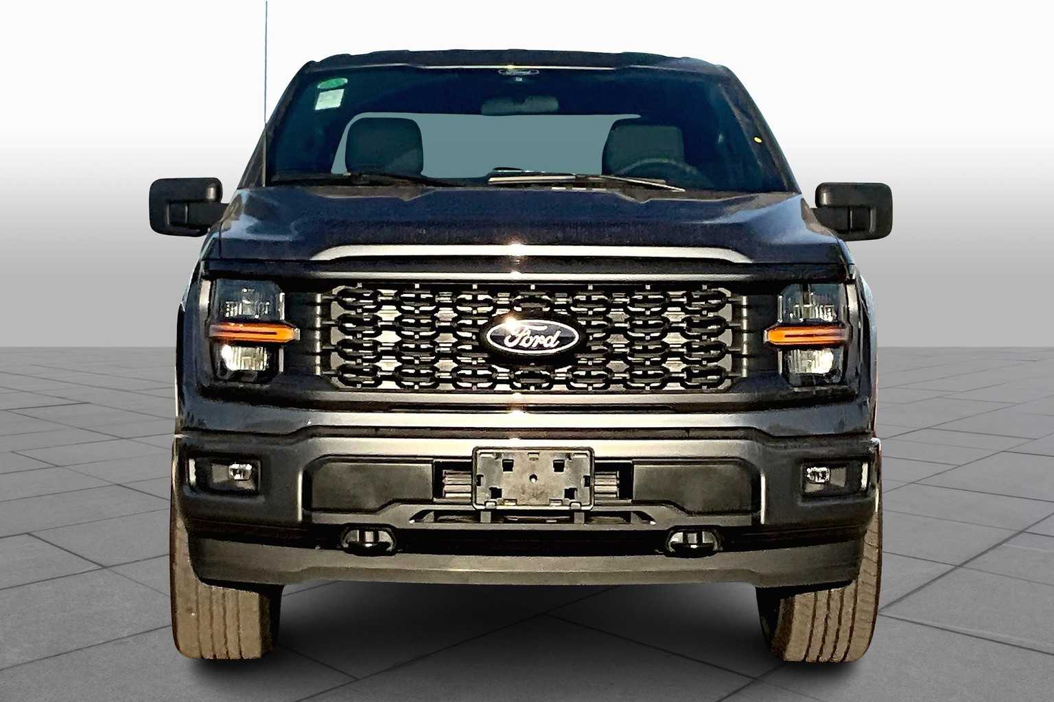 2025 Ford F-150 STX photo 3