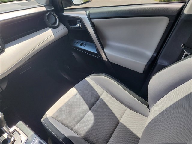 2018 Toyota RAV4 XLE photo 15