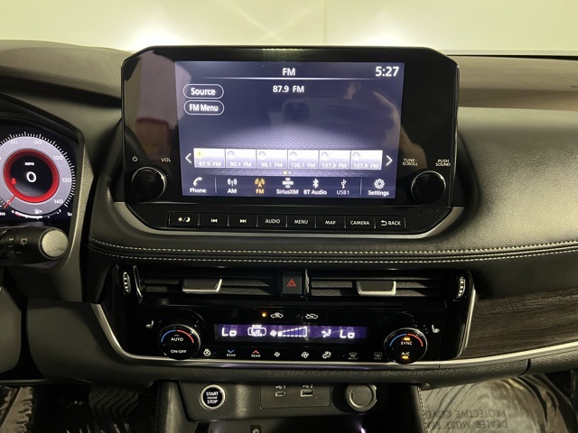 2023 Nissan Rogue Platinum photo 11