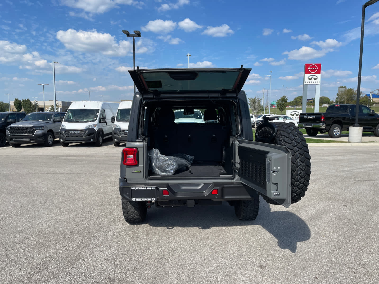 2021 Jeep Wrangler Unlimited Willys photo 11