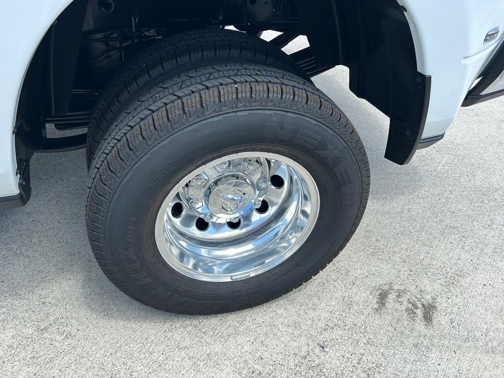 2026 Ram 3500 Tradesman photo 18