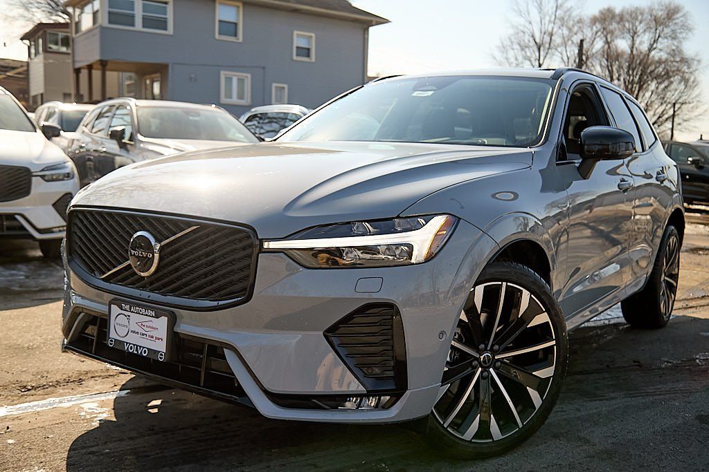 2026 VOLVO XC60 - Image 1