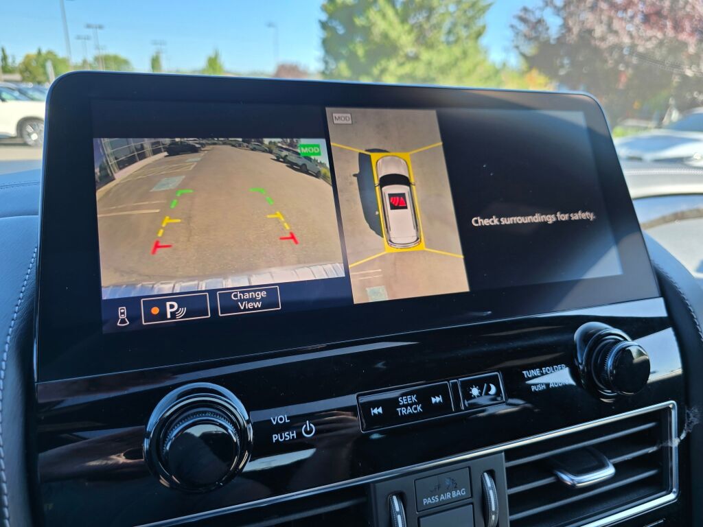 2023 Infiniti QX80 Sensory photo 31
