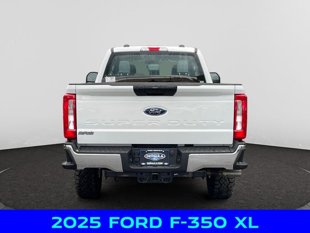 2025 Ford F-350 photo 4