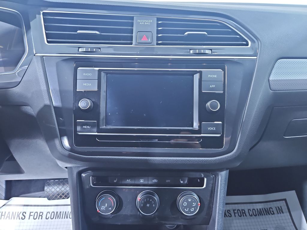 2023 Volkswagen Tiguan S photo 17