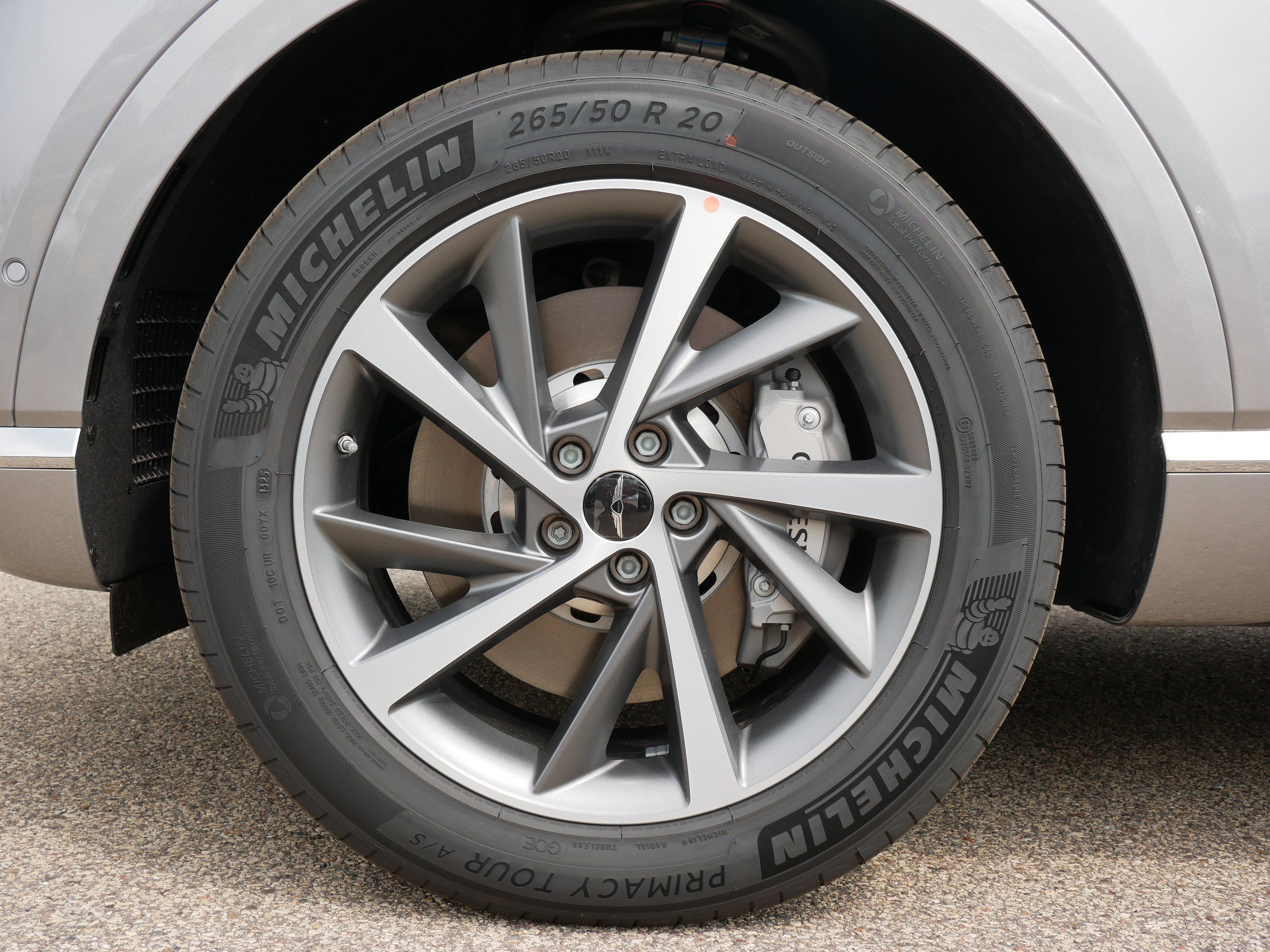 2026 Genesis GV80 2.5T Advanced photo 2