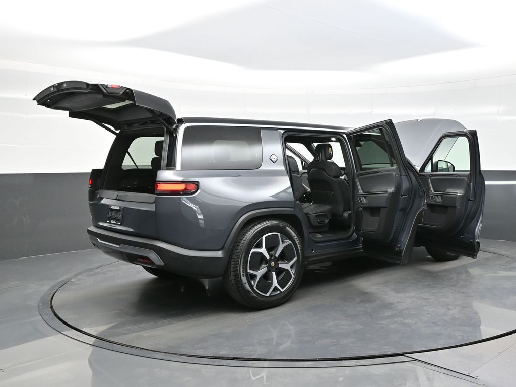 2023 Rivian R1S Adventure photo 29