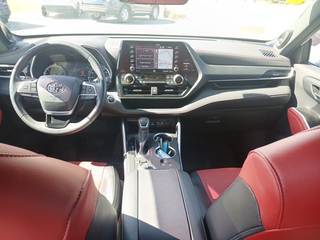 2022 Toyota Highlander XSE photo 13